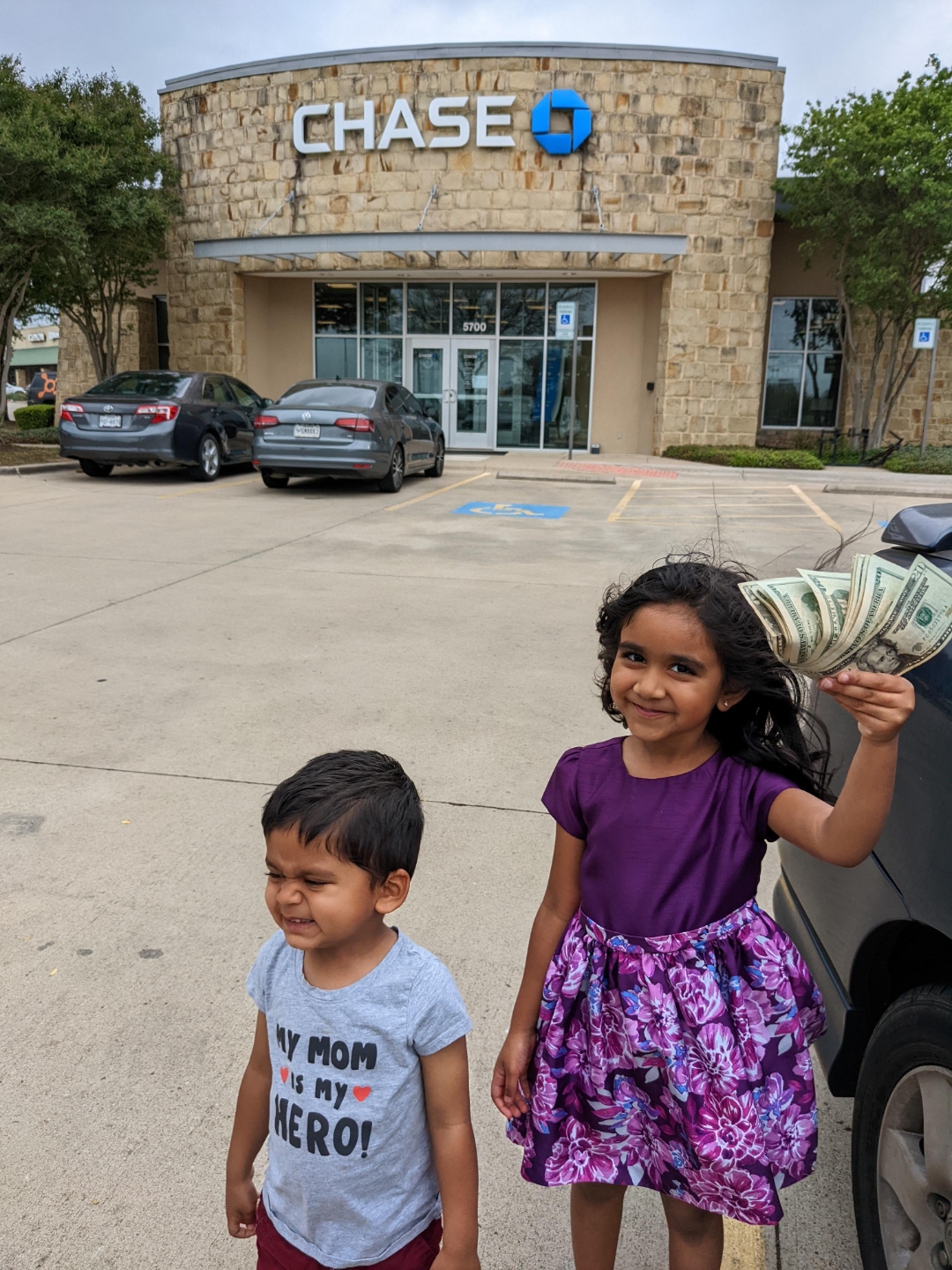 Arya and Aarav at Chase Bank — Daddy's Bank